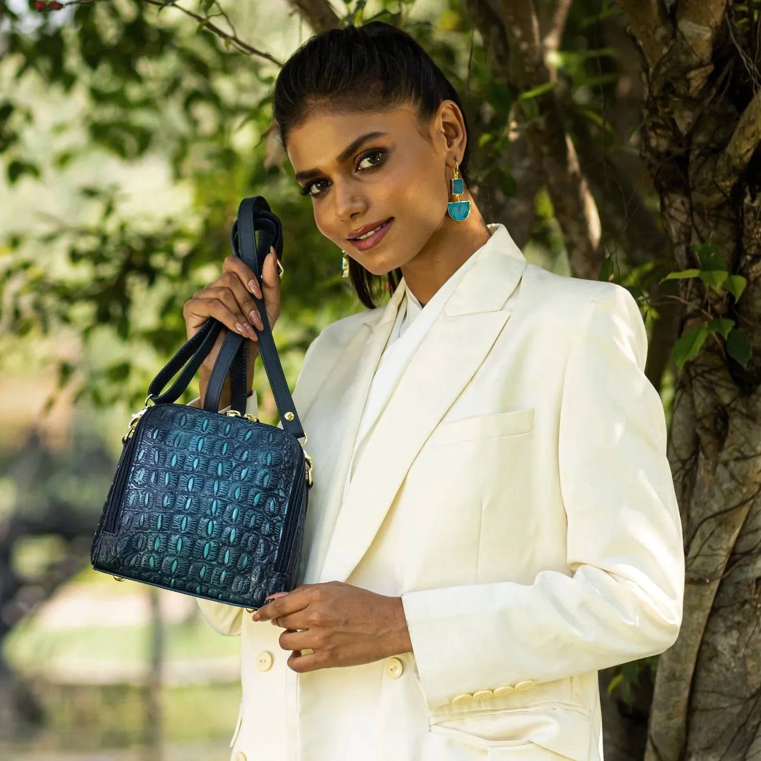 Anuschka Small Zip Around Travel Organizer Croc Embossed Sapphire