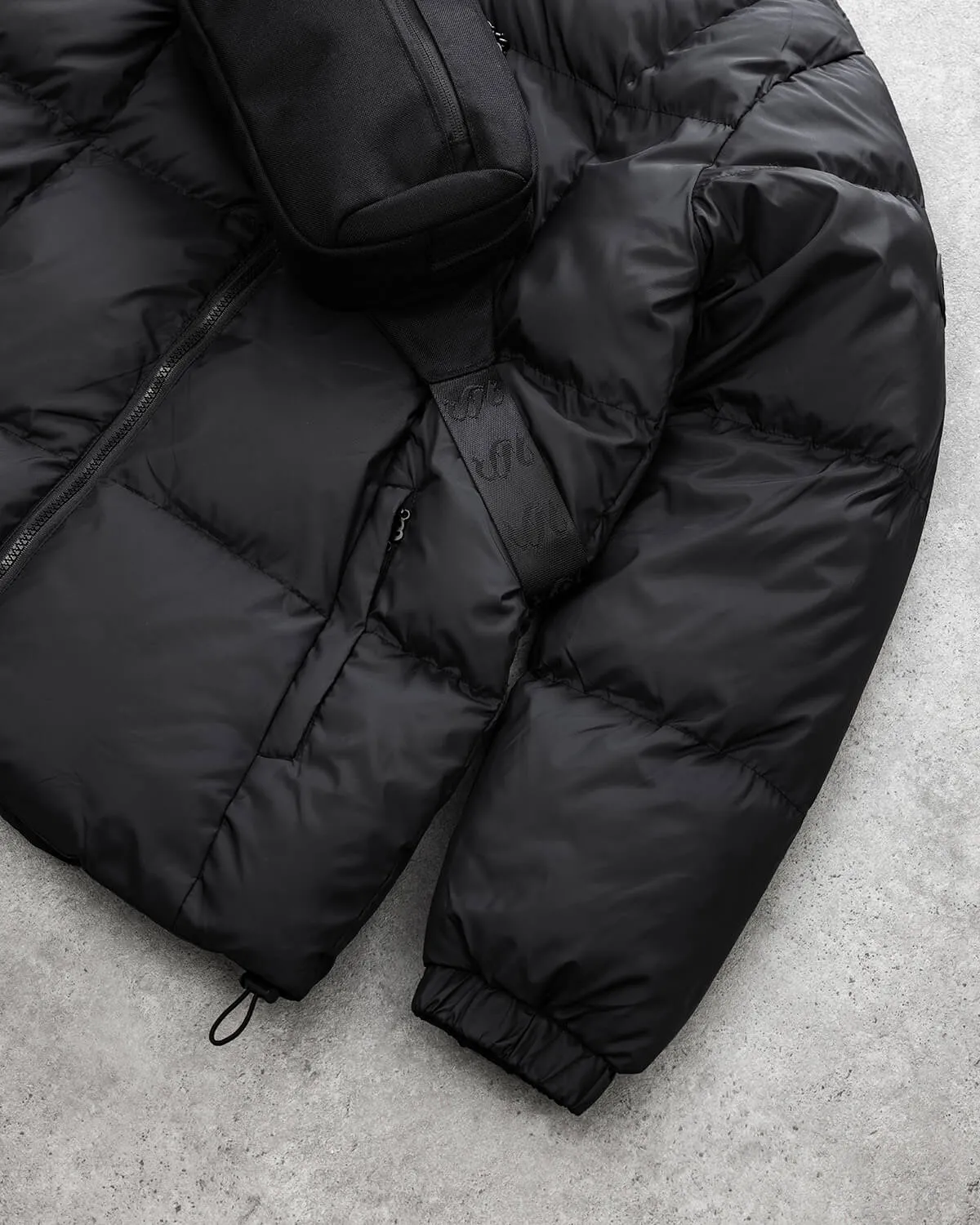 Assault Tech Puffer Jacket   Cross Body Bag - Black
