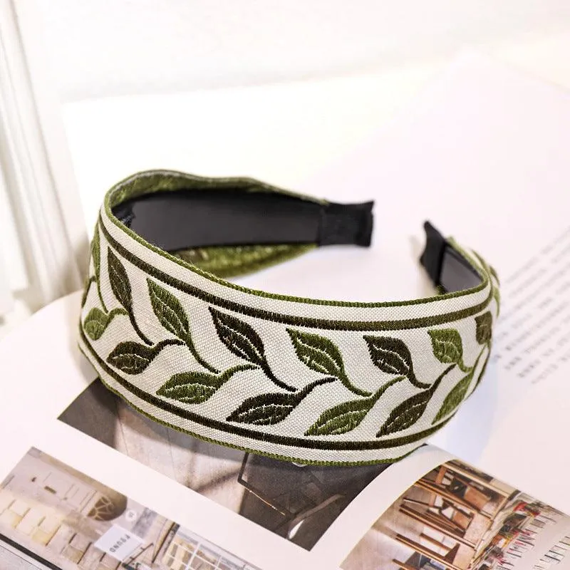 Bohemian style retro ethnic embroidery toothed non-slip headband 6 pattern shapes resort style wide hairdressing style popular items