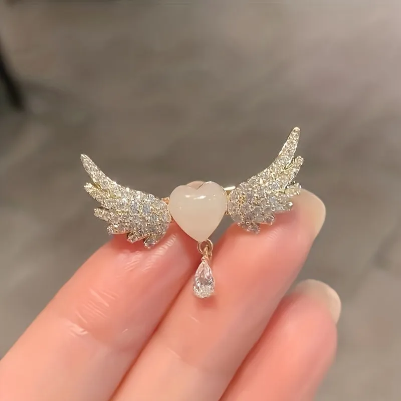 Chic Heart  Angel Wings Brooch Pin for Stylish Sparkle