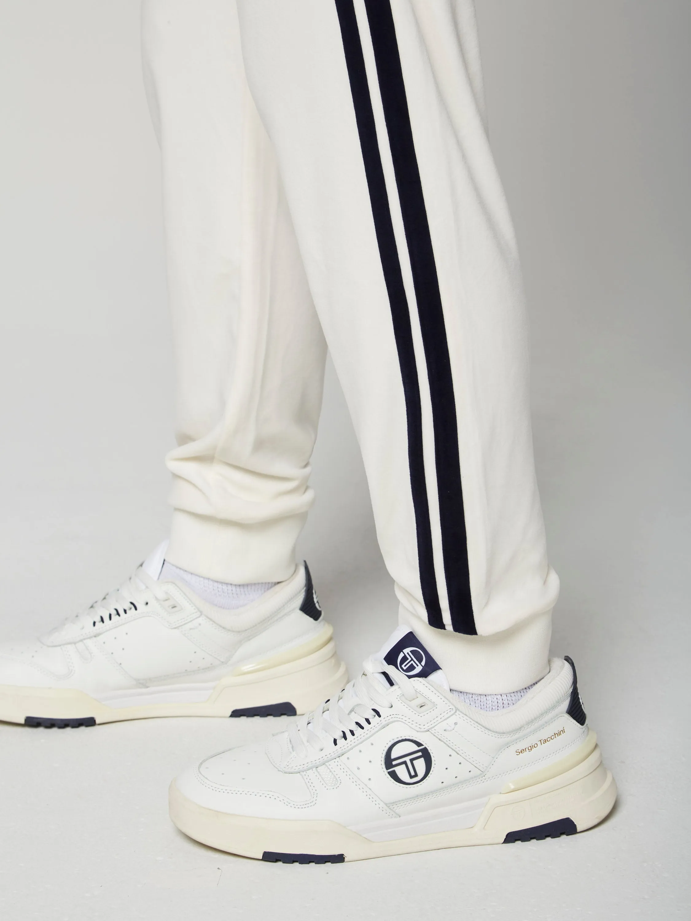 Damarindo Velour Track Pant- Gardenia