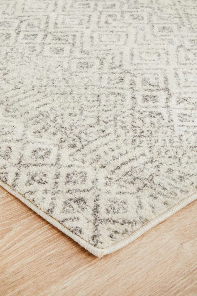 Evoke Diamond Grey Transitional Runner Rug