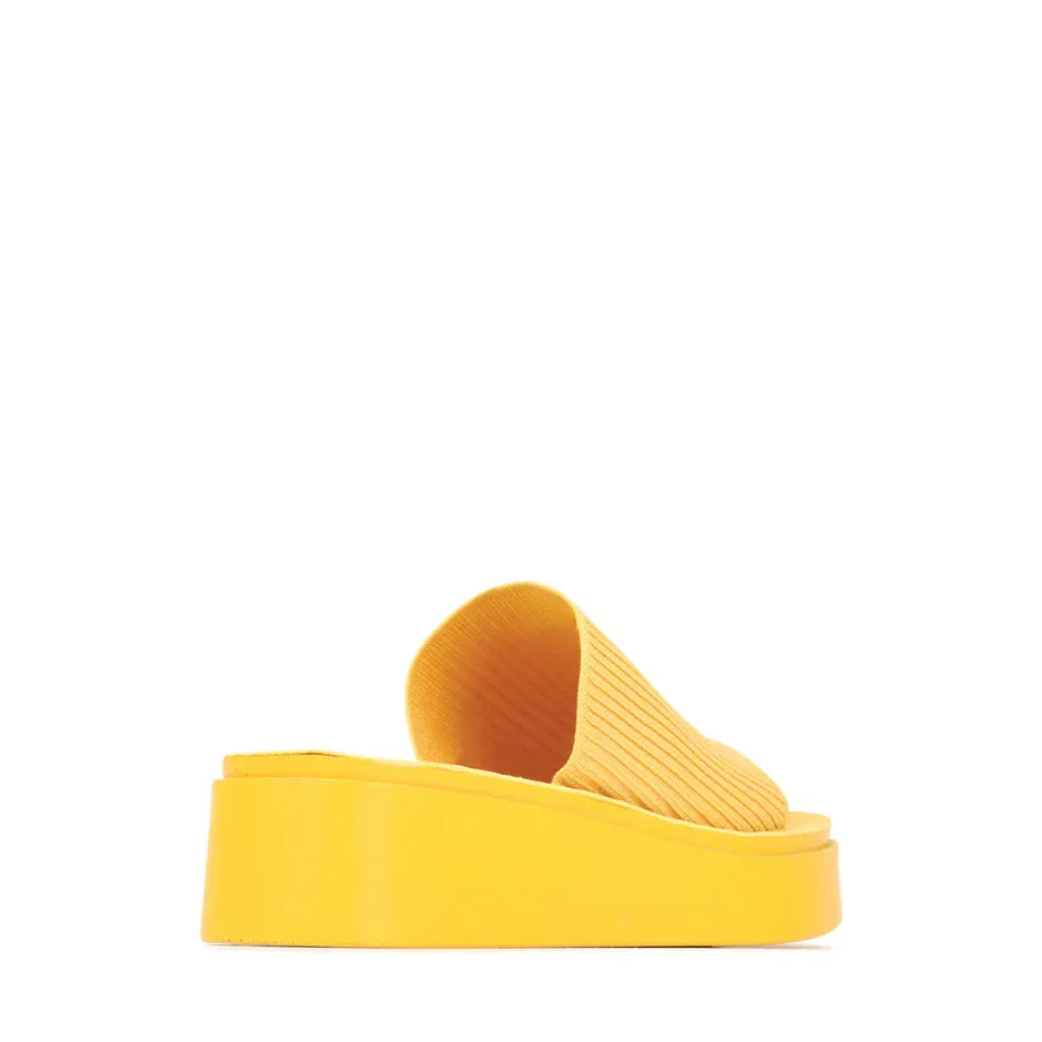 Pass Wedge Slide in Yellow