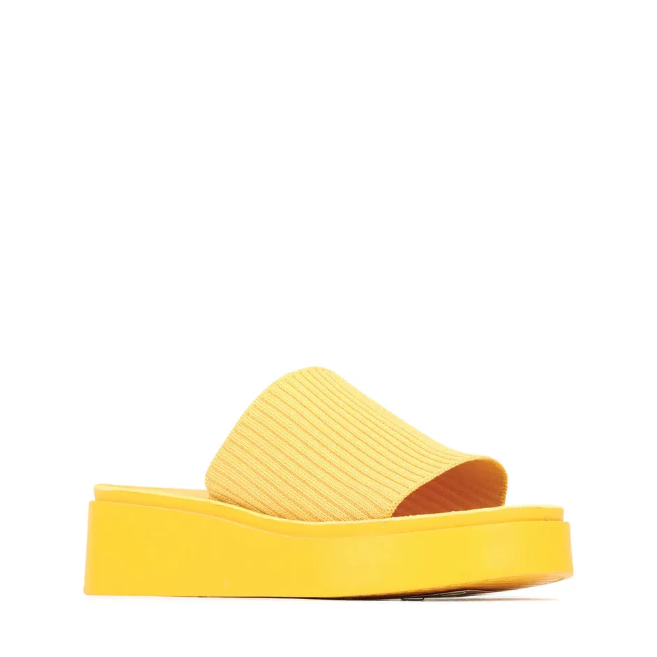 Pass Wedge Slide in Yellow