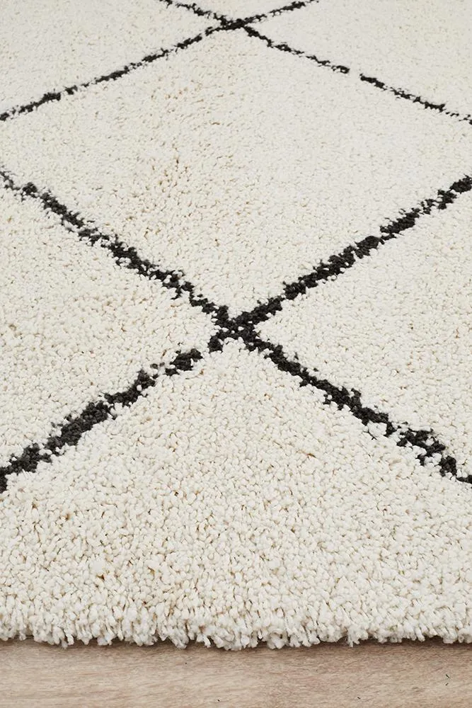 Saffron 22 Rug (White) by Rug Culture