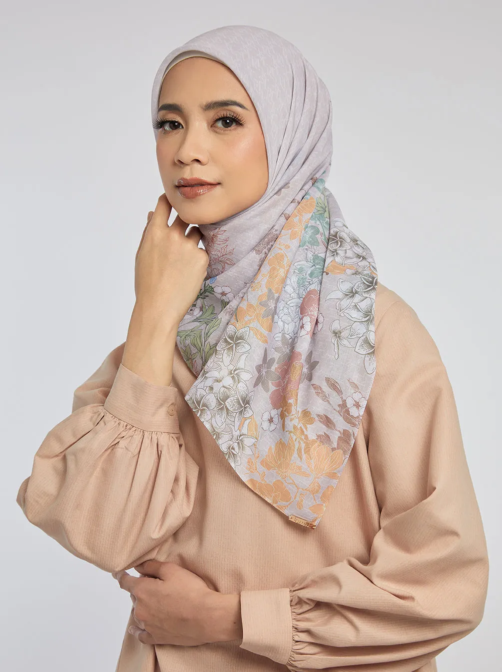 SONALI SIGNATURE SCARF SHELL