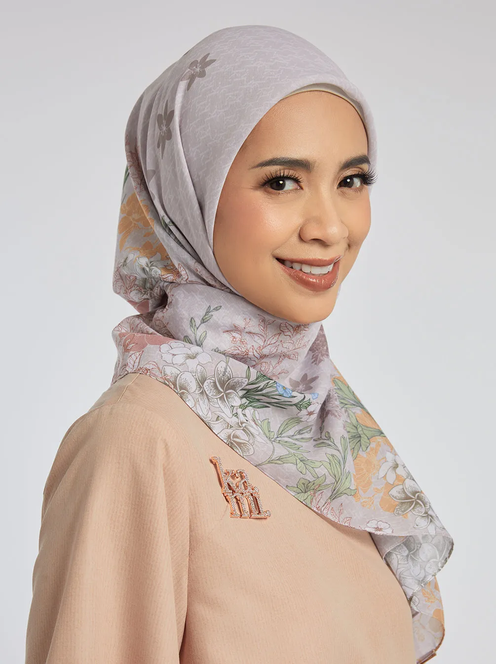 SONALI SIGNATURE SCARF SHELL