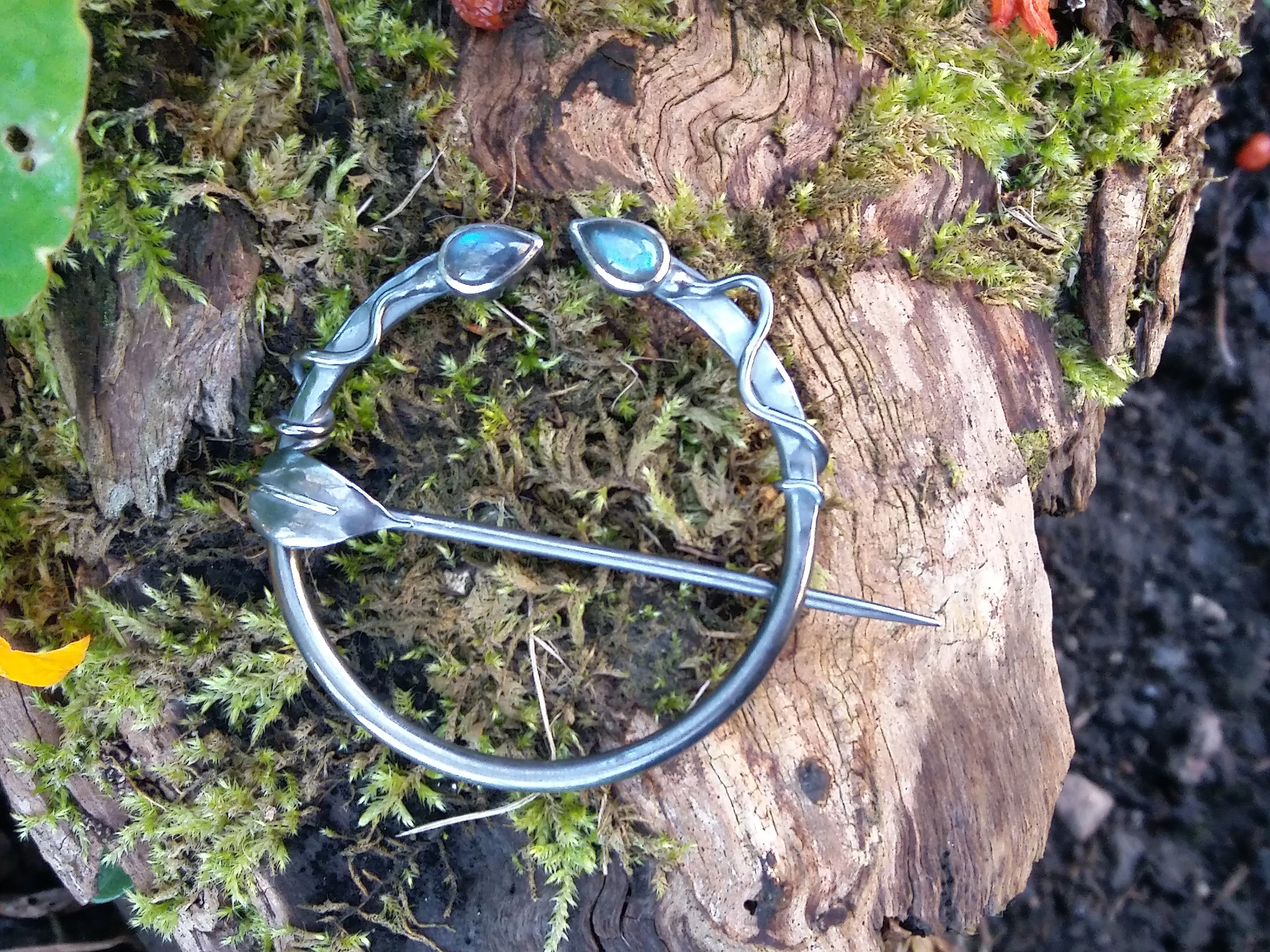 Tendrils and Teardrops Penannular Pin