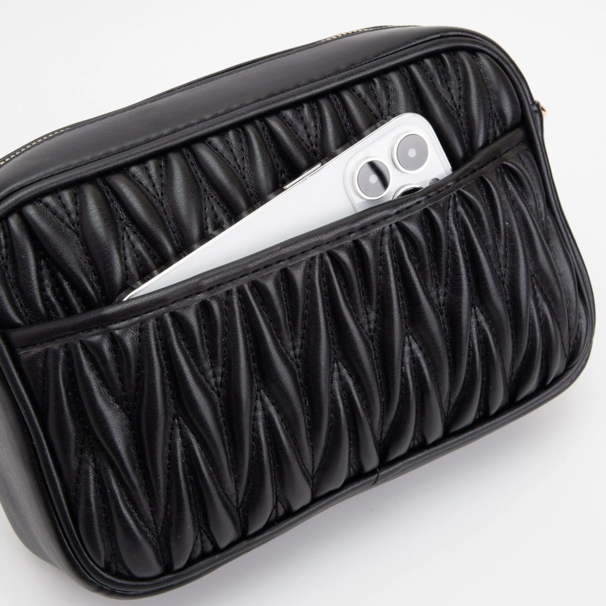 TG10542 Dana Textured Crossbody Bag With Chain Strap