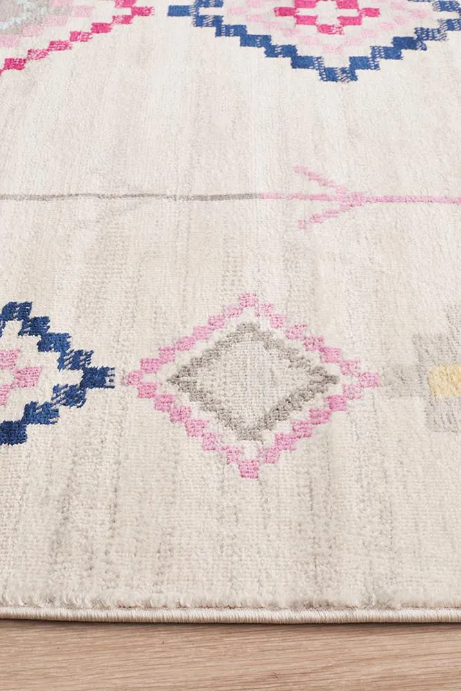 Zanzibar 760 Rug (White) by Rug Culture