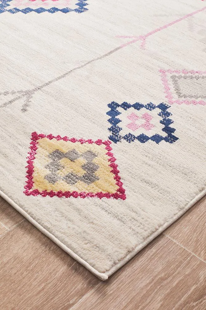 Zanzibar 760 Rug (White) by Rug Culture