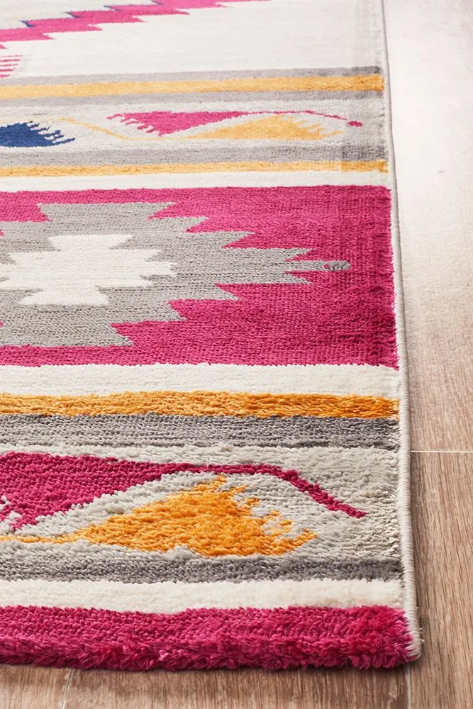 Zanzibar 761 Rug (Crimson) by Rug Culture