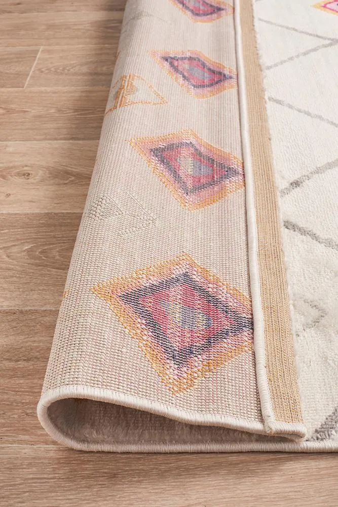 Zanzibar 763 Rug (White) by Rug Culture