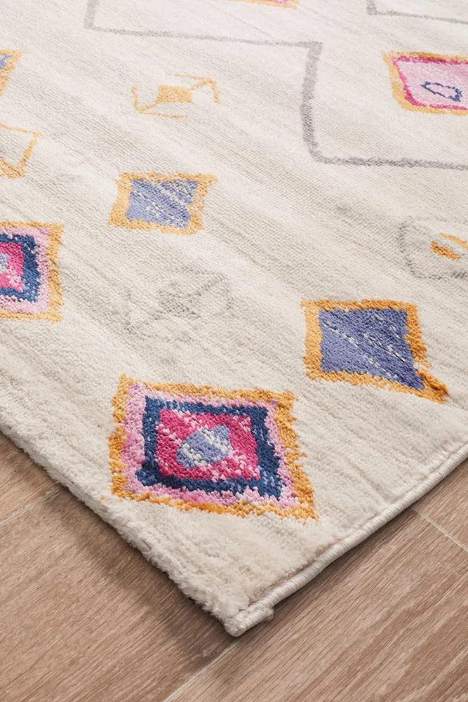 Zanzibar 763 Rug (White) by Rug Culture